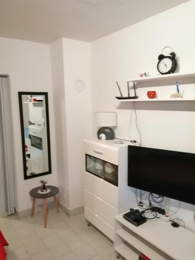 Apartment Rojal 木洛希尼 外观 照片